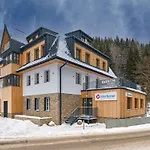 Vogue Ridge Retreat & Terrace By Interhome شقة بيك بود سنيزكو