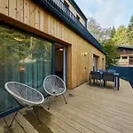 شقة Vogue Ridge Retreat & Terrace By Interhome *
